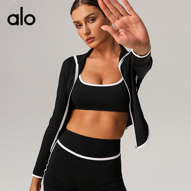 ALO YOGA 💰78💎支持一件代发
aloyoga撞色细带速干运动内衣聚拢防震带垫瑜伽文胸
【品牌】ALO 
【款号】WX2393
【面料】锦纶/尼龙
【颜色】白色，彩兰色，藏蓝色，醋紫色，粉色，黑色，红色
【尺码】S，M，L，XL
 专柜同款品质，厂家直销，货源充足，售后保障