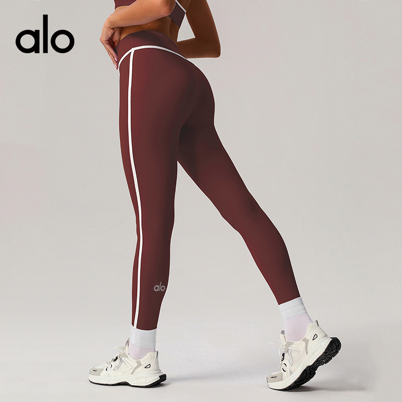 ALO YOGA 💰83💎支持一件代发
aloyoga裸感撞色高腰瑜伽裤速干跑步健身紧身九分裤
【品牌】ALO 
【款号】CK2393
【面料】锦纶/尼龙
【颜色】白色，彩兰色，藏蓝色，醋紫色，粉色，黑色，红色
【尺码】S，M，L，XL
 专柜同款品质，厂家直销，货源充足，售后保障