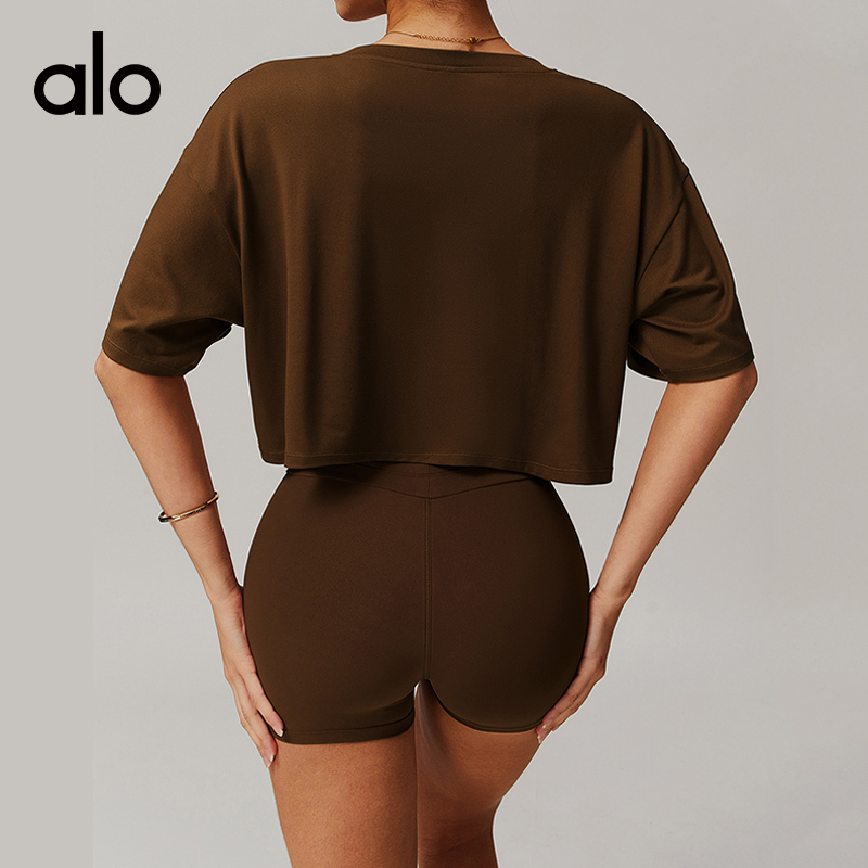 ALO YOGA💰78💎支持一件代发
aloyoga磨毛运动短袖上衣圆领短款T恤健身跑步瑜伽服
【品牌】ALO 
【款号】DDX5034
【面料】锦纶/氨纶
【颜色】高级黑，桦茶棕，灰蓝色，天鹅白，夜空蓝
【尺码】S，M，L，XL
 专柜同款品质，厂家直销，货源充足，售后保障