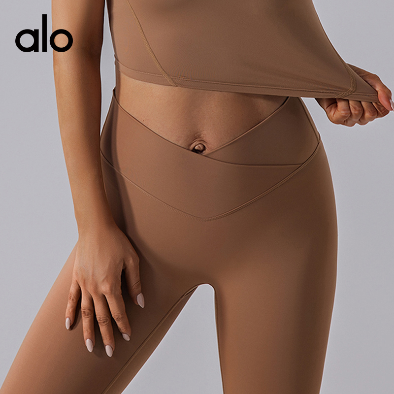 ALO YOGA 💰83💎支持一件代发
aloyoga 裸感弹力高腰提臀收腹速干健身裤紧身瑜伽裤
【品牌】AlO
【款号】KW409
【面料】锦纶/氨纶
【颜色】黑色，棕色，紫色，水泥灰，绿色
【尺码】S，M，L，XL
 专柜同款品质，厂家直销，货源充足，售后保障