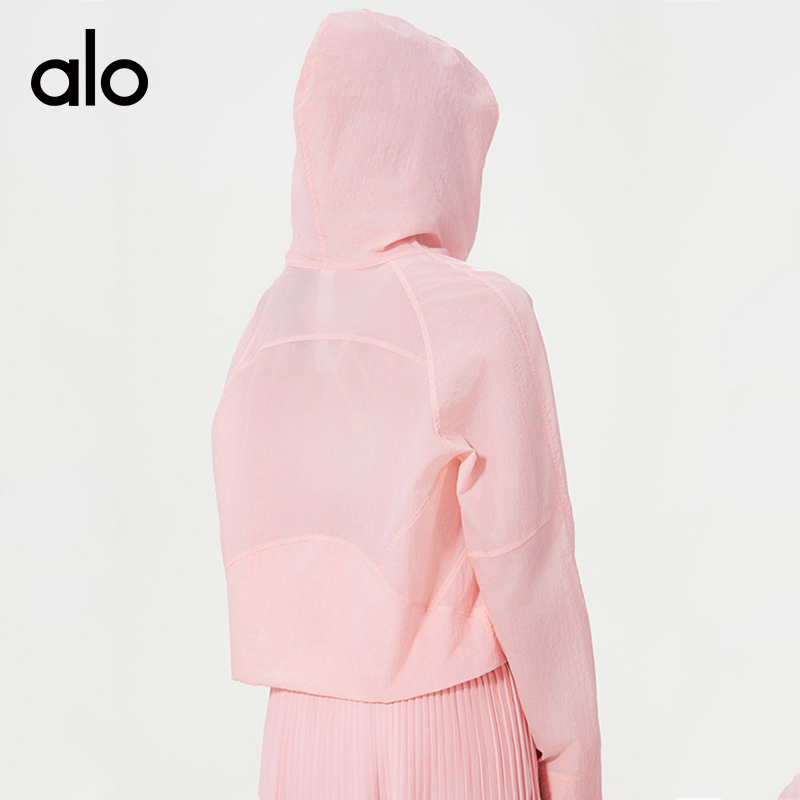 ALO YOGA💰118💎支持一件代发
aloyoga夏季轻薄透气速干运动风衣宽松连帽拉链外套
【品牌】ALO 
【款号】D25007
【面料】尼龙
【颜色】黑色，米色，浅灰
【尺码】白色，银石灰，黑色，风车浅蓝，草莓奶昔粉
 专柜同款品质，厂家直销，货源充足，售后保障