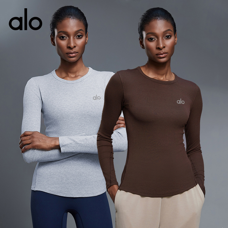 ALO YOGA💰78💎支持一件代发
aloyoga 长袖t恤女士裸感透气内搭打底衫健身运动上衣
【品牌】ALO 
【款号】D25145
【面料】莫代尔/氨纶
【颜色】骨白，黑色，蒸馏咖啡，麻花灰
【尺码】4，6，8，10，12
 专柜同款品质，厂家直销，货源充足，售后保障