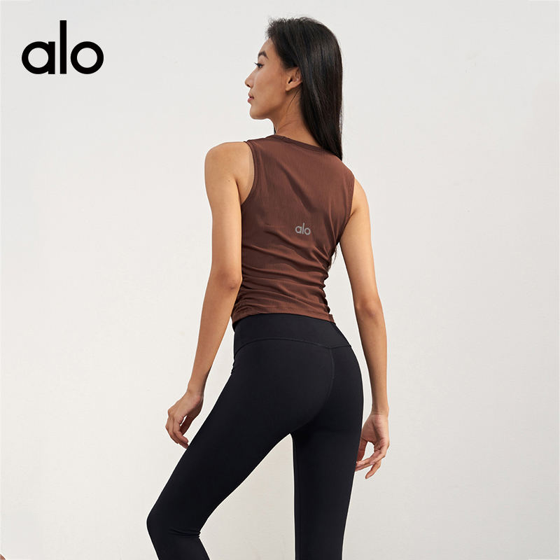 ALO YOGA💰78💎支持一件代发
aloyoga 春夏罗纹瑜伽背心褶皱修身显瘦无袖运动上衣
【品牌】ALO 
【款号】BX1584
【面料】锦纶/氨纶
【颜色】麻灰色，黑色，潮青色，板栗色，白蛋白，暮色玫瑰
【尺码】4，6，8，10
 专柜同款品质，厂家直销，货源充足，售后保障