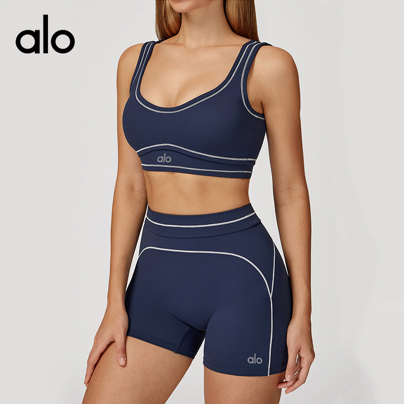 ALO YOGA💰78💎支持一件代发
aloyoga 高腰运动短裤翻折腰头撞色瑜伽短裤户外健身短裤
【品牌】ALO 
【款号】EDK7028
【面料】锦纶/氨纶
【颜色】徽章蓝，深巧棕，高级黑，樱桃红，柠绿色
【尺码】S，M，L，XL
 专柜同款品质，厂家直销，货源充足，售后保障