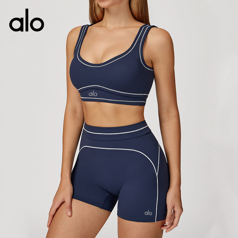 ALO YOGA 💰78💎支持一件代发
aloyoga 撞色磨毛瑜伽文胸U型美背运动健身内衣瑜伽服
【品牌】AlO
【款号】EWX7028
【面料】锦纶/氨纶
【颜色】高级黑，徽章蓝，柠绿色，深巧棕，樱桃红
【尺码】S，M，L，XL
 专柜同款品质，厂家直销，货源充足，售后保障