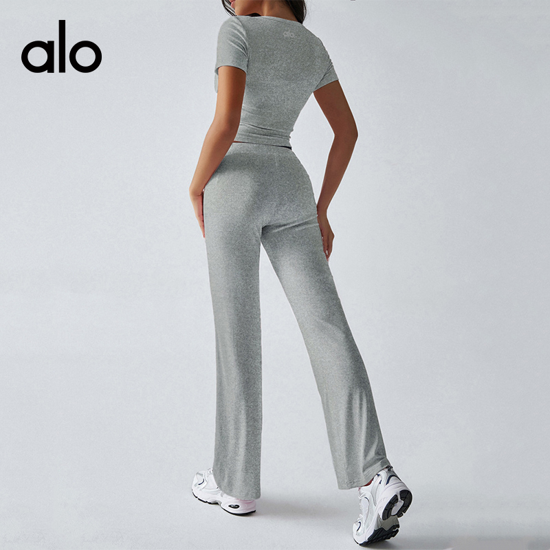 ALO YOGA 💰108💎支持一件代发
aloyoga 春夏运动休闲U领T恤长裤针织健身服套装
【品牌】AlO
【款号】K2519001
【面料】锦纶/氨纶
【颜色】黑色，粉色，棕色，花灰色
【尺码】S，M，L，XL
 专柜同款品质，厂家直销，货源充足，售后保障