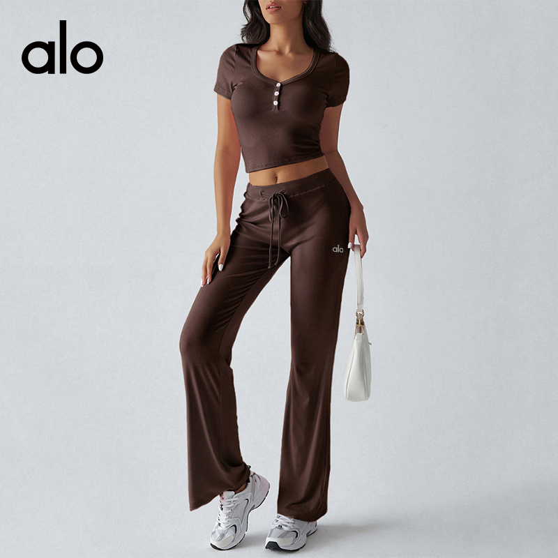 ALO YOGA 💰108💎支持一件代发
aloyoga 春夏运动休闲U领T恤长裤针织健身服套装
【品牌】AlO
【款号】K2519001
【面料】锦纶/氨纶
【颜色】黑色，粉色，棕色，花灰色
【尺码】S，M，L，XL
 专柜同款品质，厂家直销，货源充足，售后保障