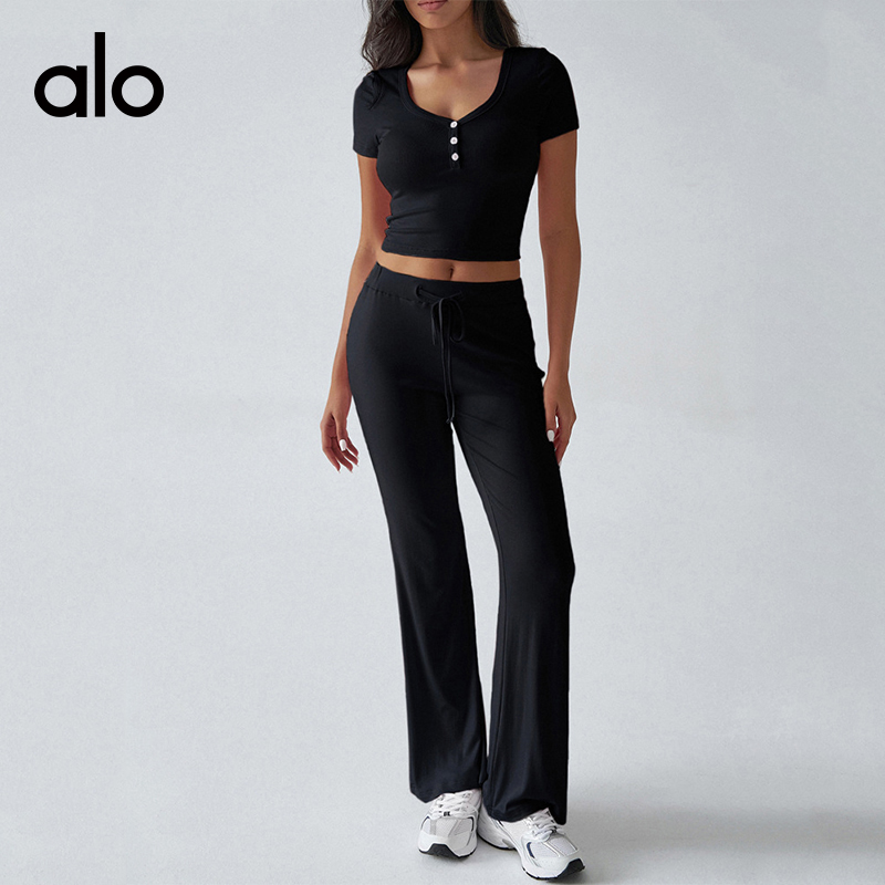 ALO YOGA 💰108💎支持一件代发
aloyoga 春夏运动休闲U领T恤长裤针织健身服套装
【品牌】AlO
【款号】K2519001
【面料】锦纶/氨纶
【颜色】黑色，粉色，棕色，花灰色
【尺码】S，M，L，XL
 专柜同款品质，厂家直销，货源充足，售后保障