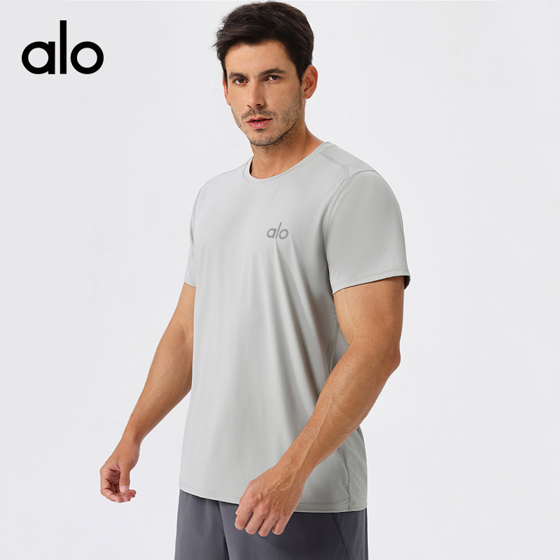 ALO YOGA 💰78💎支持一件代发
aloyoga男士春夏冰丝防晒运动T恤速干健身短袖
【品牌】ALO 
【款号】DX51233
【面料】锦纶/氨纶
【颜色】浅灰色，白色，苍蓝色，黑色
【尺码】S，M，L，XL，XXL
 专柜同款品质，厂家直销，货源充足，售后保障