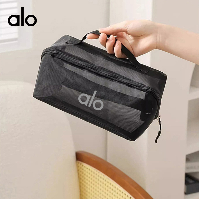 ALO YOGA💰63💎支持一件代发
aloyoga 新款网纱短途旅行洗水用品收纳包化妆品收纳包
【品牌】ALO 
【款号】STB2085
【面料】网纱
【颜色】黑色，灰色
【尺码】均码
 专柜同款品质，厂家直销，货源充足，售后保障
