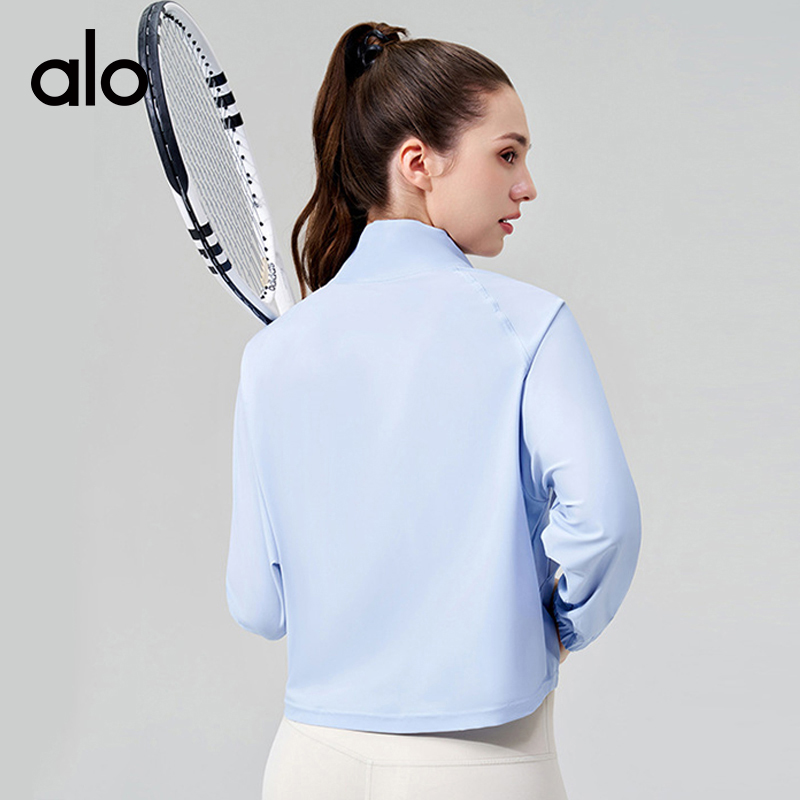 ALO YOGA💰103💎支持一件代发
aloyoga 凉感长袖防晒衣长袖宽松休闲骑行外套运动健身服
【品牌】ALO 
【款号】WT1326
【面料】锦纶/氨纶
【颜色】白色，黑色，卡其色，兰花盛开，梦幻浅蓝
【尺码】4，6，8，10
 专柜同款品质，厂家直销，货源充足，售后保障