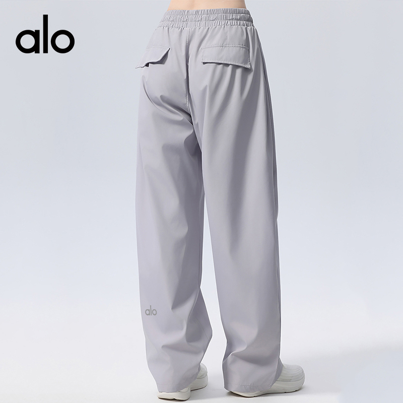ALO YOGA💰93💎支持一件代发
aloyoga 宽松跑步健身卫裤休闲训练瑜伽服宽松工装长裤
【品牌】ALO 
【款号】CK8839
【面料】涤纶
【颜色】白色，黑色，灰色，咖啡色
【尺码】S，M，L，XL
 专柜同款品质，厂家直销，货源充足，售后保障