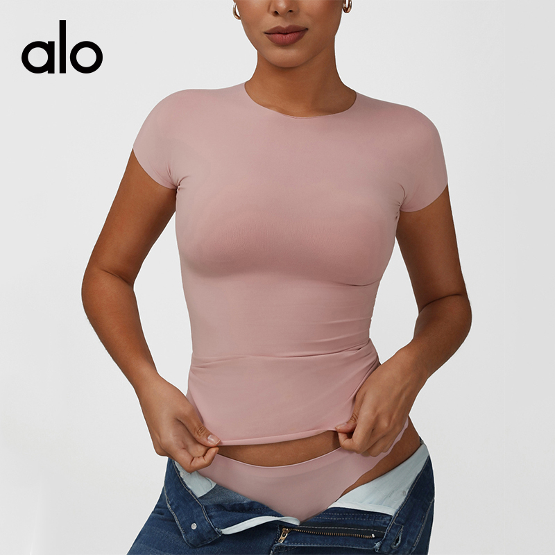 ALO YOGA💰73💎支持一件代发
aloyoga 极简时尚短袖T恤高弹裸感瑜伽健身运动短袖
【品牌】ALO 
【款号】DX2539
【面料】锦纶/氨纶
【颜色】黑色，铁灰色，肉粉色，浅棕色
【尺码】S，M，L，XL
 专柜同款品质，厂家直销，货源充足，售后保障