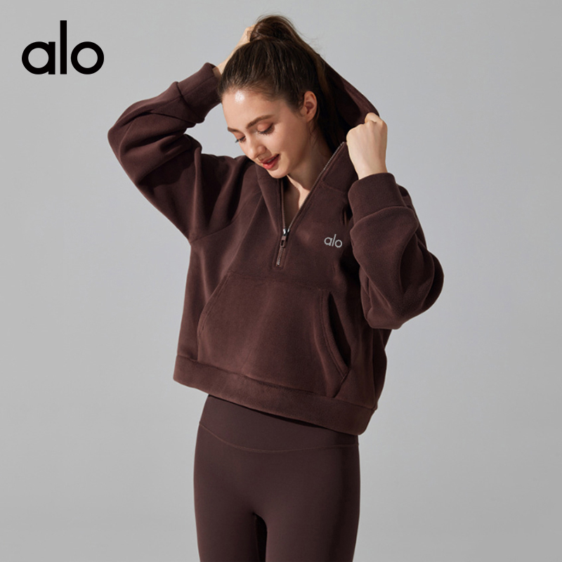 ALO YOGA💰103💎支持一件代发
aloyoga 奥粒绒秋冬宽松连帽瑜伽服加绒加厚运动外套
【品牌】ALO 
【款号】YC330
【面料】聚酯纤维/氨纶
【颜色】藏青色，燕麦奶，奶油杏，焦茶咖
【尺码】S，M，L，XL
 专柜同款品质，厂家直销，货源充足，售后保障