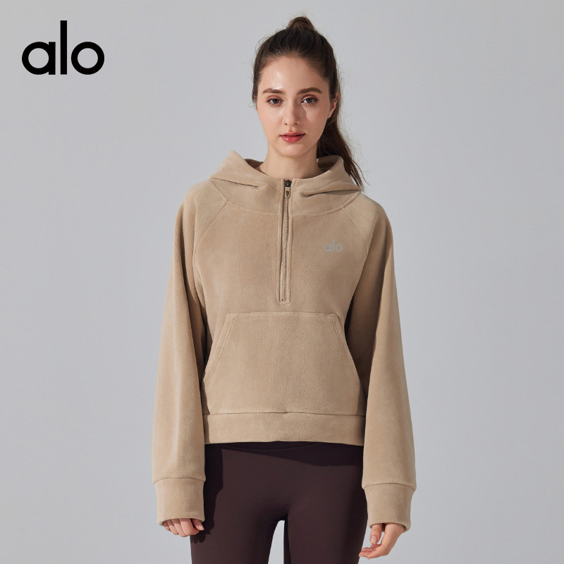 ALO YOGA💰103💎支持一件代发
aloyoga 奥粒绒秋冬宽松连帽瑜伽服加绒加厚运动外套
【品牌】ALO 
【款号】YC330
【面料】聚酯纤维/氨纶
【颜色】藏青色，燕麦奶，奶油杏，焦茶咖
【尺码】S，M，L，XL
 专柜同款品质，厂家直销，货源充足，售后保障