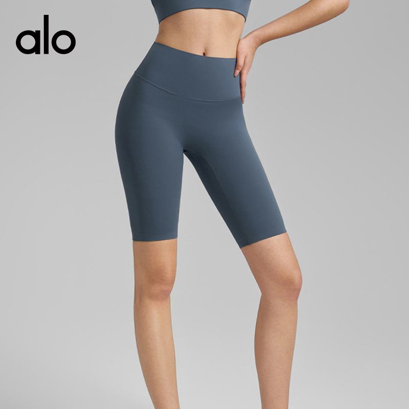 ALO YOGA💰83💎支持一件代发
aloyoga 裸感果冻胶健身无T线紧身骑行瑜伽短裤
【品牌】ALO 
【款号】DK266
【面料】锦纶/氨纶
【颜色】代码蓝，罗兰紫，青梅绿，星空黑，摩卡棕
【尺码】S，M，L，XL
 专柜同款品质，厂家直销，货源充足，售后保障