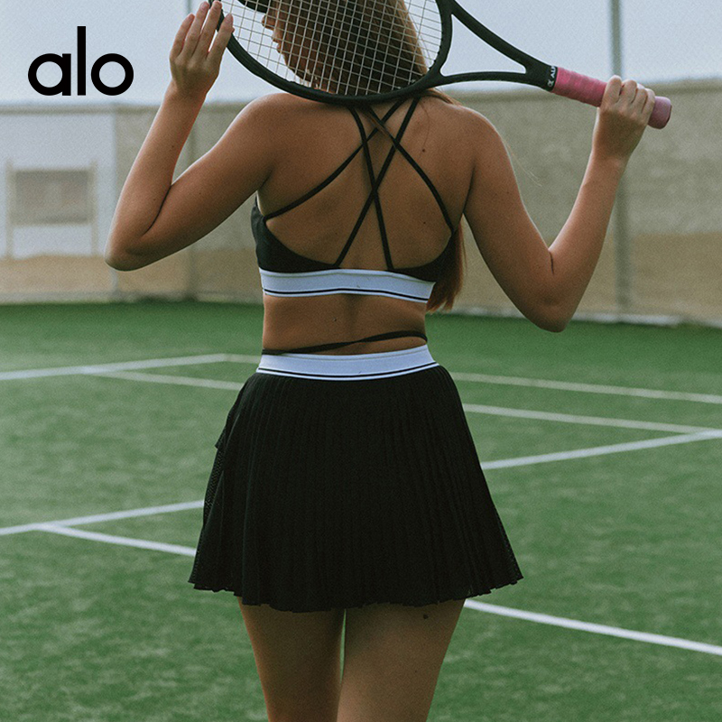 ALO YOGA💰178💎支持一件代发
aloyoga 撞色百褶裙网球套装透气普拉提瑜伽两件套
【品牌】ALO 
【款号】TZ25121
【面料】锦纶/氨纶
【颜色】黑曜色套装，桃粉色套装，极光白套装
【尺码】S，M，L，XL
 专柜同款品质，厂家直销，货源充足，售后保障