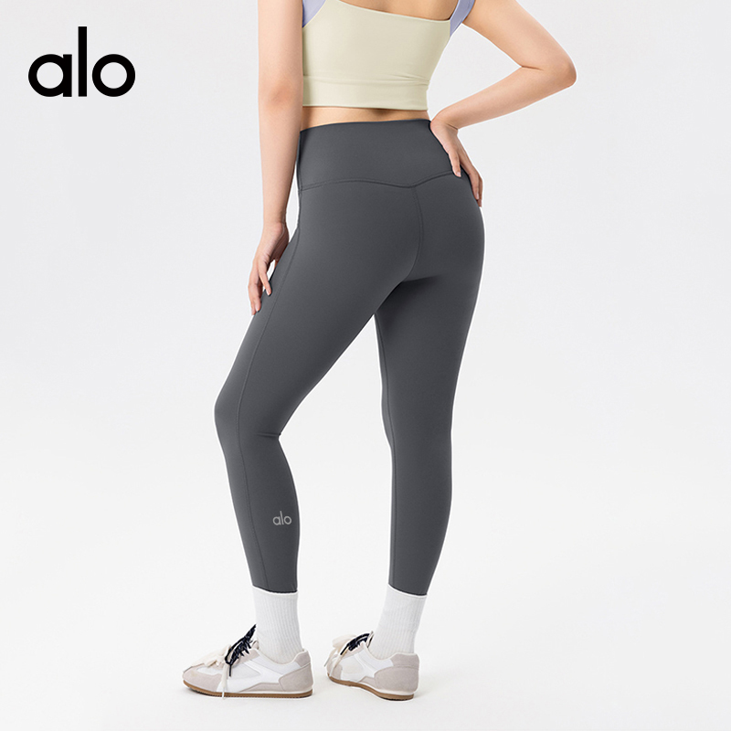 ALO YOGA💰83💎支持一件代发
aloyoga 裸感高腰收腹提臀健身裤大码亲肤运动紧身裤
【品牌】ALO 
【款号】DWP225490
【面料】锦纶/氨纶
【颜色】板栗色，海岩灰，黑色，蔚蓝海岸
【尺码】均码
 专柜同款品质，厂家直销，货源充足，售后保障