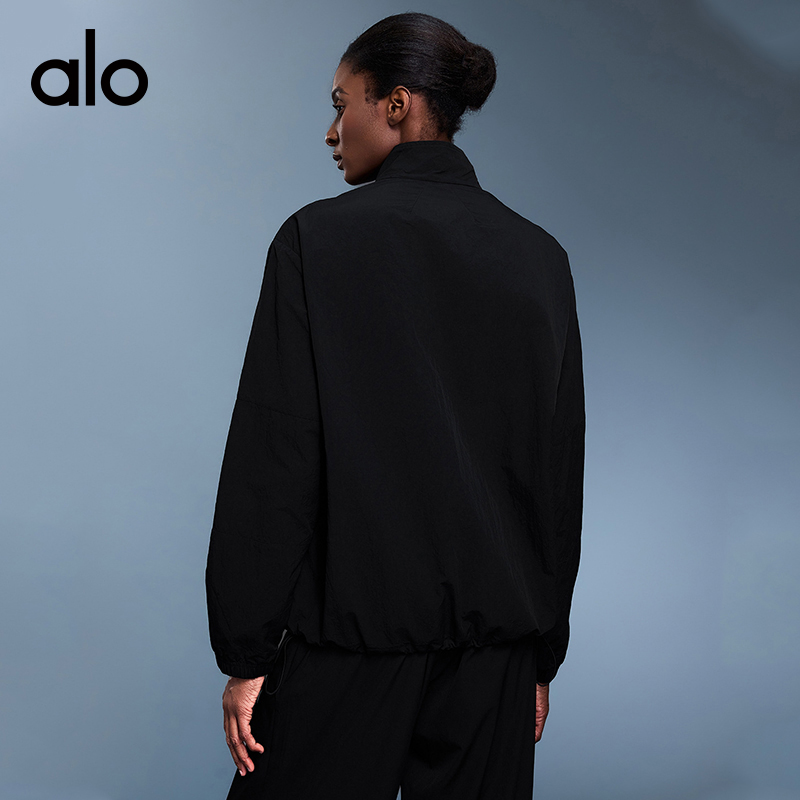 ALO YOGA💰108💎支持一件代发
aloyoga 立领防风上衣女半拉链宽松长袖轻薄透气运动外套
【品牌】ALO 
【款号】D25173
【面料】尼龙
【颜色】海军蓝，黑色
【尺码】4，6，8，10，12
 专柜同款品质，厂家直销，货源充足，售后保障