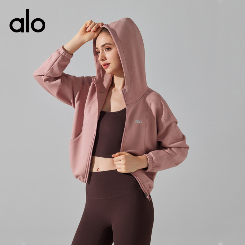 ALO YOGA  💰88💎支持一件代发
aloyoga 秋冬连帽拉链开衫瑜伽服休闲宽松保暖外套
【品牌】ALO 
【款号】YC325
【面料】聚酯纤维/粘纤/氨纶
【颜色】皮粉色，白色，咖啡色，黑色
【尺码】S，M，L，XL
 专柜同款品质，厂家直销，货源充足，售后保障