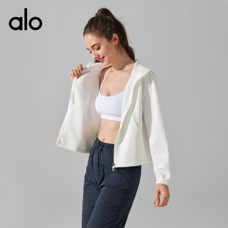 ALO YOGA  💰88💎支持一件代发
aloyoga 秋冬连帽拉链开衫瑜伽服休闲宽松保暖外套
【品牌】ALO 
【款号】YC325
【面料】聚酯纤维/粘纤/氨纶
【颜色】皮粉色，白色，咖啡色，黑色
【尺码】S，M，L，XL
 专柜同款品质，厂家直销，货源充足，售后保障