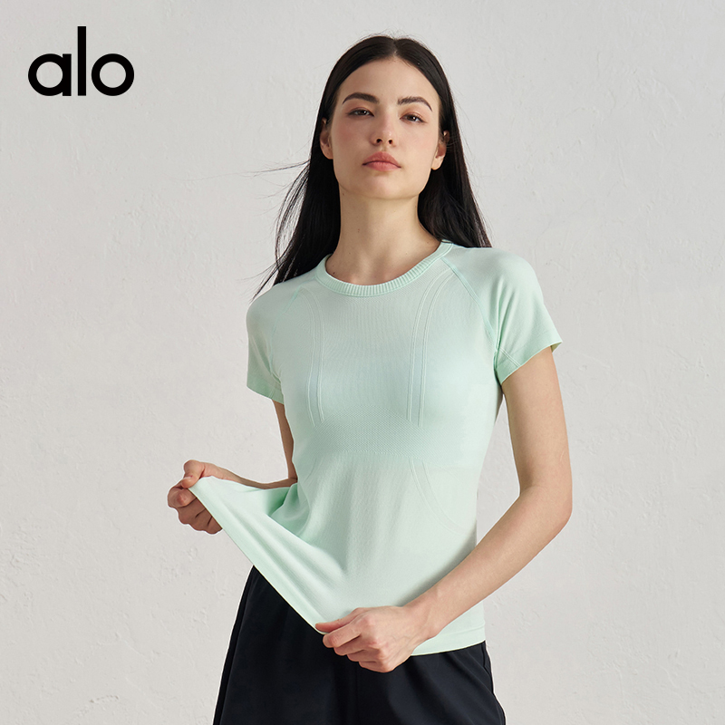 ALO YOGA💰73💎支持一件代发
aloyoga 夏季速干运动上衣跑步T恤女紧身瑜伽服短袖
【品牌】ALO 
【款号】TX53001
【面料】锦纶/尼龙
【颜色】维生素粉，水洗黄，麻灰色，琉璃绿，黑色，风车蓝，茶青色，草莓奶昔，薄荷曼波绿，白色，紫色
【尺码】S，M，L，XL
 专柜同款品质，厂家直销，货源充足，售后保障