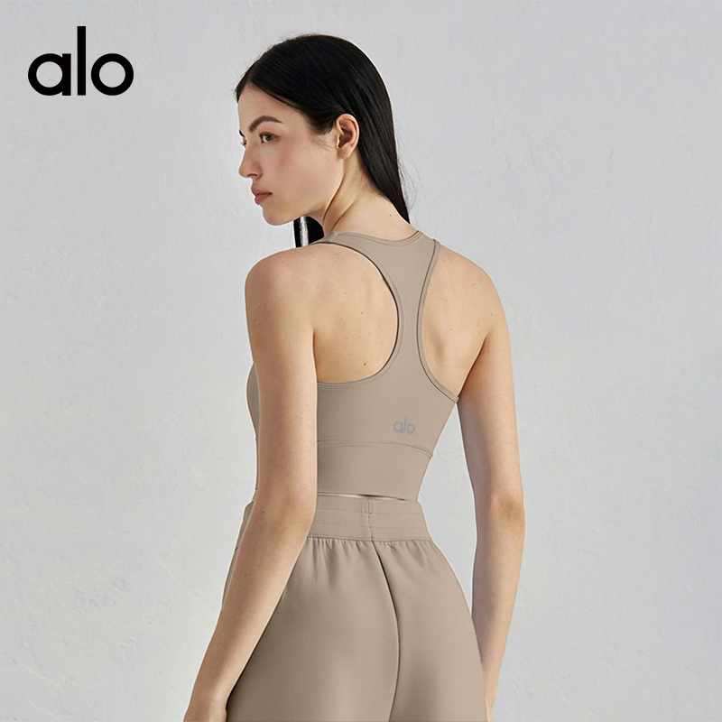 ALO YOGA💰78💎支持一件代发
aloyoga 高强度防震工字美背瑜伽背心带胸垫健身背心
【品牌】ALO 
【款号】WX52006
【面料】锦纶/氨纶
【颜色】水洗黄，葡萄蓟紫，卡其色，黑色+白色，黑色，风车蓝，白色，白蛋白，蒸馏咖啡
【尺码】S，M，L，XL
 专柜同款品质，厂家直销，货源充足，售后保障