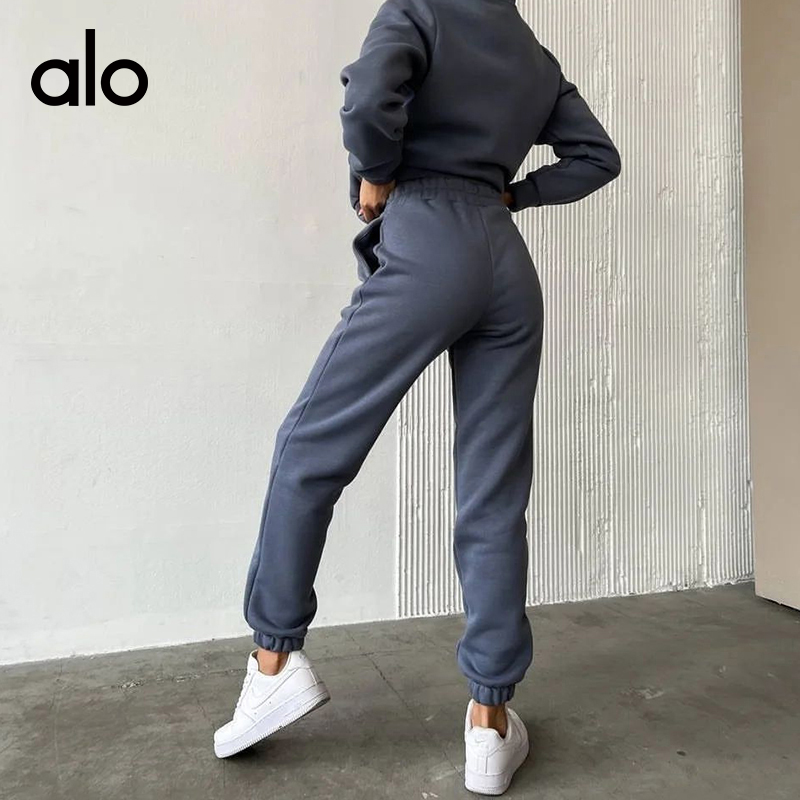 ALO YOGA💰118💎支持一件代发
aloyoga 秋冬加绒长袖连帽拉链长袖女士卫衣长裤套装
【品牌】ALO 
【款号】TZ8061
【面料】涤纶
【颜色】白色，杏色，石板灰，黑色，粉色
【尺码】S，M，L，XL
 专柜同款品质，厂家直销，货源充足，售后保障