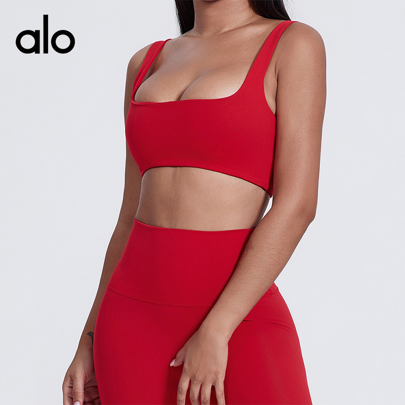 ALO YOGA💰78💎支持一件代发
aloyoga 外穿跑步瑜伽文胸普拉提训练健身运动背心
【品牌】ALO 
【款号】WX5005
【面料】锦纶/氨纶
【颜色】藏蓝色，大地色，番茄红，翻糖粉，粉白色，格林绿，黑色，橘红色，玛瑙青，晴空蓝，铁矿色，夏普绿，烟雾灰，夜幕紫
【尺码】4/S，6/M，8/L，10/XL
 专柜同款品质，厂家直销，货源充足，售后保障