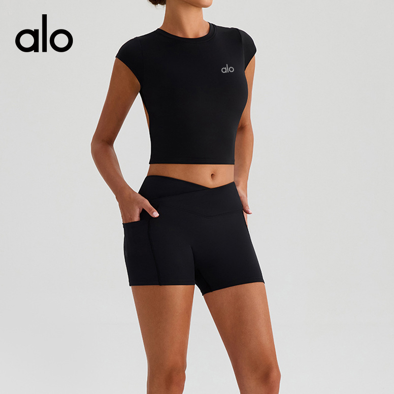 ALO YOGA 💰88💎支持一件代发
aloyoga 裸感运动T恤可拆卸固定式胸垫瑜伽露背短袖
【品牌】AlO
【款号】YW568
【面料】锦纶/氨纶
【颜色】黑色，黄色，酒红色，天蓝色，杏色，棕色
【尺码】S/4，M/6，L/8，XL/10
 专柜同款品质，厂家直销，货源充足，售后保障