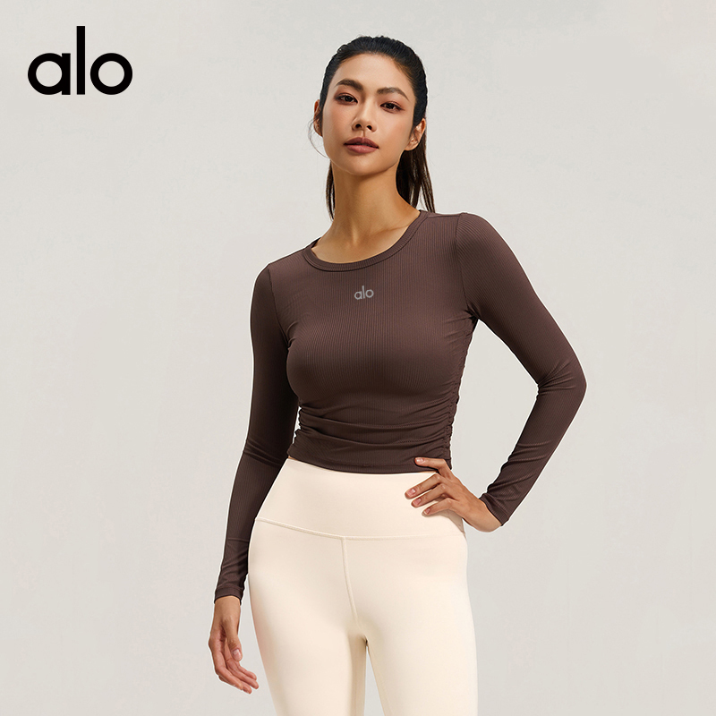 ALO YOGA 💰78💎支持一件代发
aloyoga 秋季修身瑜伽上衣透气显瘦收腰瑜伽服长袖
【品牌】AlO
【款号】JYTC010
【面料】聚酯纤维/氨纶
【颜色】黑色，蒸馏咖啡，杏色
【尺码】S，M，L，XL，XXL
 专柜同款品质，厂家直销，货源充足，售后保障