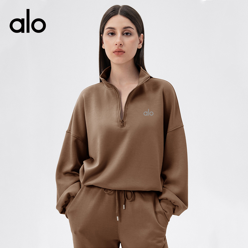 ALO YOGA 💰118💎支持一件代发
aloyoga 秋冬宽松休闲立领跑步健身瑜伽服运动卫衣
【品牌】AlO
【款号】CX42553
【面料】莫代尔/聚酯纤维/氨纶
【颜色】焦糖色，浅花灰，蓝灰色，黑色
【尺码】S，M，L，XL
 专柜同款品质，厂家直销，货源充足，售后保障