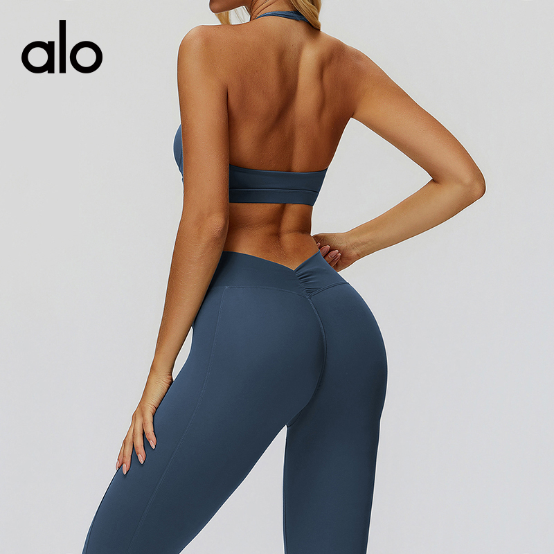 ALO YOGA💰78💎支持一件代发
aloyoga 裸感瑜伽文胸挂脖美背高级感运动内衣健身文胸
【品牌】ALO 
【款号】EWX9308
【面料】锦纶/氨纶
【颜色】高级黑，中灰紫，黑咖啡，灰蓝色
【尺码】S，M，L，XL
 专柜同款品质，厂家直销，货源充足，售后保障