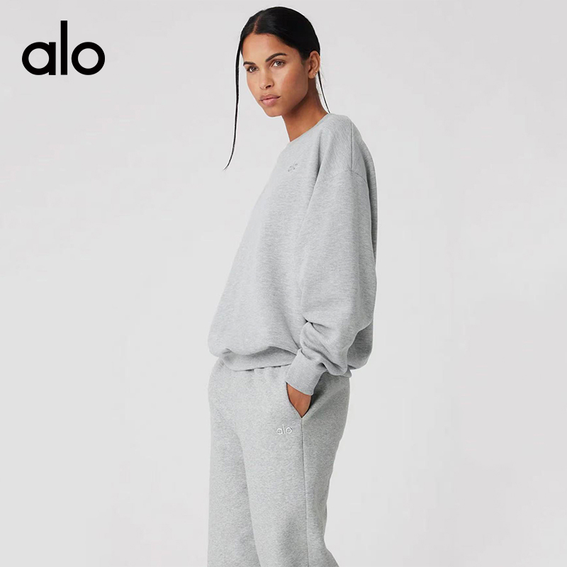 ALO YOGA💰118💎支持一件代发
aloyoga 纯棉简约美式保暖运动卫衣宽松圆领长袖瑜伽服
【品牌】ALO 
【款号】CX80013
【面料】棉
【颜色】咖啡色，黑色，浅灰色，藕粉色
【尺码】S，M，L
 专柜同款品质，厂家直销，货源充足，售后保障