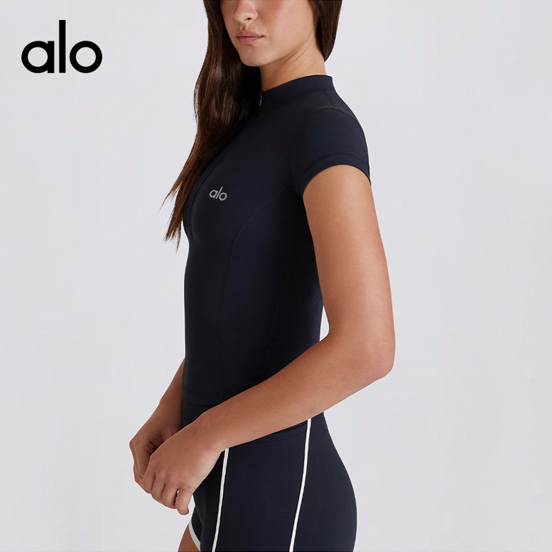 ALO YOGA💰138💎支持一件代发
aloyoga 户外健身服女士上衣速干运动短袖T恤休闲服套装
【品牌】ALO 
【款号】TZ6553
【面料】锦纶/氨纶
【颜色】白色，黑色
【尺码】S，M，L，XL
 专柜同款品质，厂家直销，货源充足，售后保障