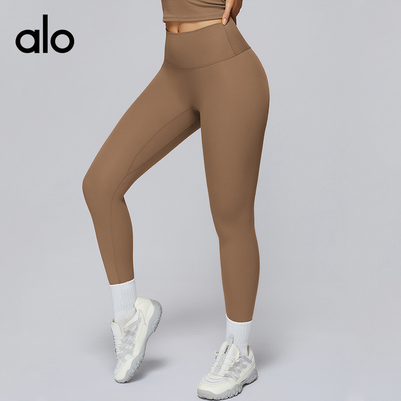 ALOYOGA 💰88💎支持一件代发
aloyoga 高腰提臀磨毛瑜伽裤女显瘦外穿跑步速干健身裤
【品牌】AlO
【款号】CCK8519
【面料】锦纶/氨纶
【颜色】鹅黄色，高级黑，徽章蓝，酱紫色，罗勒绿，骆驼棕，蜜桃粉，摩卡棕，牡丹红，巧克力棕，茄紫色，树莓红，霜灰色，天空蓝，樱花粉，樱桃红，珍珠灰
【尺码】S，M，L，XL
 专柜同款品质，厂家直销，货源充足，售后保障