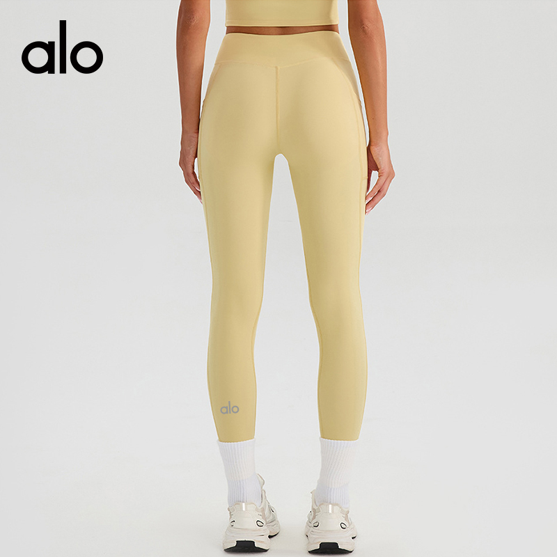 ALOYOGA 💰88💎支持一件代发
aloyoga 夏季高腰交叉瑜伽长裤裸感速干外口袋运动长裤
【品牌】AlO
【款号】KW441
【面料】锦纶/氨纶
【颜色】黑色，棕色，天蓝色，酒红色，杏色，黄色
【尺码】S/4，M/6，L/8，XL/10
 专柜同款品质，厂家直销，货源充足，售后保障