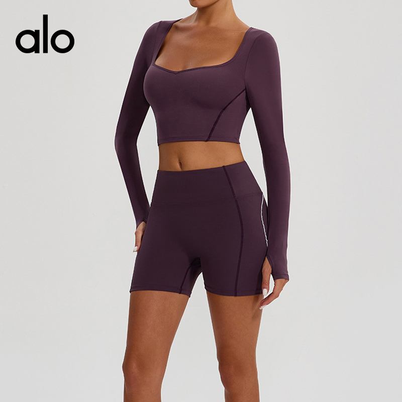 ALOYOGA 💰78💎支持一件代发
aloyoga 秋冬裸感瑜伽服长袖套手指舞蹈普拉提上衣
【品牌】AlO
【款号】YW554
【面料】锦纶/氨纶
【颜色】大红色，紫色，黑色，粉色
【尺码】S/4，M/6，L/8，XL/10
 专柜同款品质，厂家直销，货源充足，售后保障