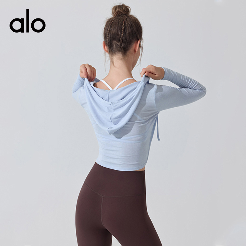 ALO YOGA💰78💎支持一件代发
aloyoga 连帽长袖瑜伽服收腰显瘦跑步运动罩衫透气健身上衣
【品牌】ALO 
【款号】YC428
【面料】聚酯纤维/粘纤，氨纶
【颜色】红咖啡，深灰色，浅蓝色，米杏色
【尺码】S，M，L，XL
 专柜同款品质，厂家直销，货源充足，售后保障