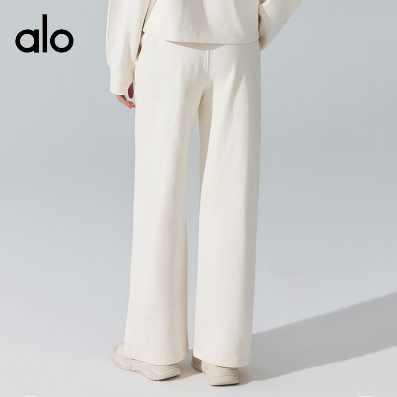 ALO YOGA💰103💎支持一件代发
aloyoga 加绒长裤瑜伽裤宽松高腰直筒休闲运动阔腿裤
【品牌】ALO 
【款号】YK447
【面料】棉/聚酯纤维
【颜色】白麻灰，奶油杏，海军蓝，冷萃棕，烟熏粉
【尺码】S，M，L，XL
 专柜同款品质，厂家直销，货源充足，售后保障