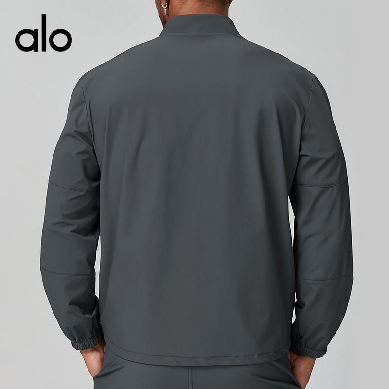 ALO YOGA💰118💎支持一件代发
aloyoga 男士立领运动休闲拉链长袖户外徒步薄款外套
【品牌】ALO 
【款号】ECX1138
【面料】锦纶/氨纶
【颜色】高级黑，深灰色，中杏色，蓝雾色
【尺码】S，M，L，XL，XXL
 专柜同款品质，厂家直销，货源充足，售后保障
