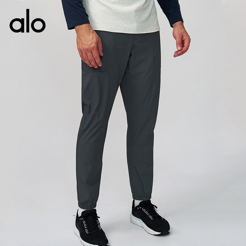 ALO YOGA💰108💎支持一件代发
aloyoga 男士运动速干透气束脚长裤高尔夫户外徒步休闲裤
【品牌】ALO 
【款号】ECK1138
【面料】锦纶/氨纶
【颜色】高级黑，深灰色，中杏色，蓝雾色
【尺码】S，M，L，XL，XXL
 专柜同款品质，厂家直销，货源充足，售后保障