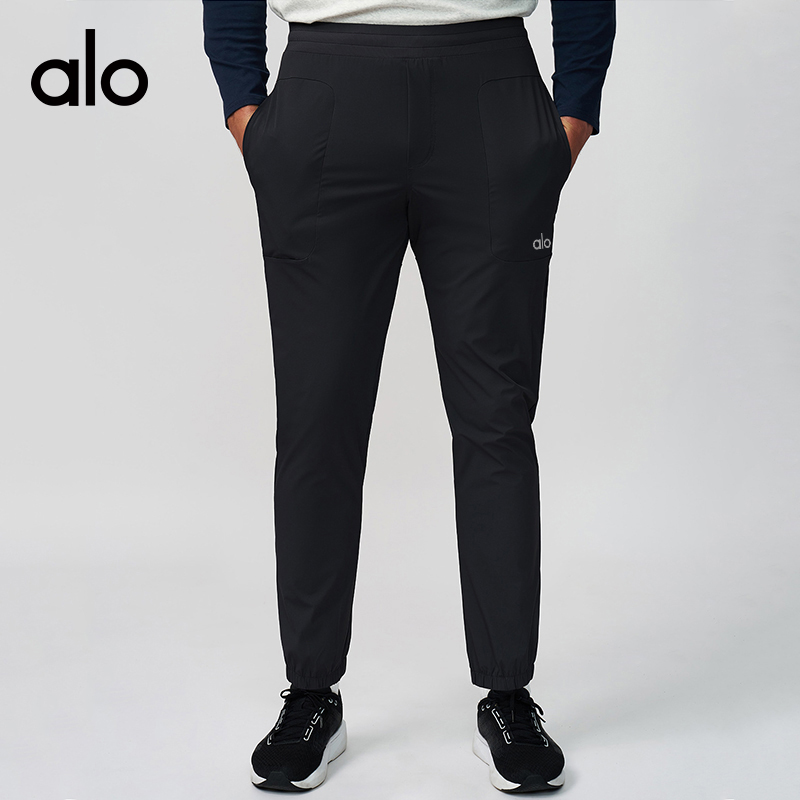 ALO YOGA💰108💎支持一件代发
aloyoga 男士运动速干透气束脚长裤高尔夫户外徒步休闲裤
【品牌】ALO 
【款号】ECK1138
【面料】锦纶/氨纶
【颜色】高级黑，深灰色，中杏色，蓝雾色
【尺码】S，M，L，XL，XXL
 专柜同款品质，厂家直销，货源充足，售后保障
