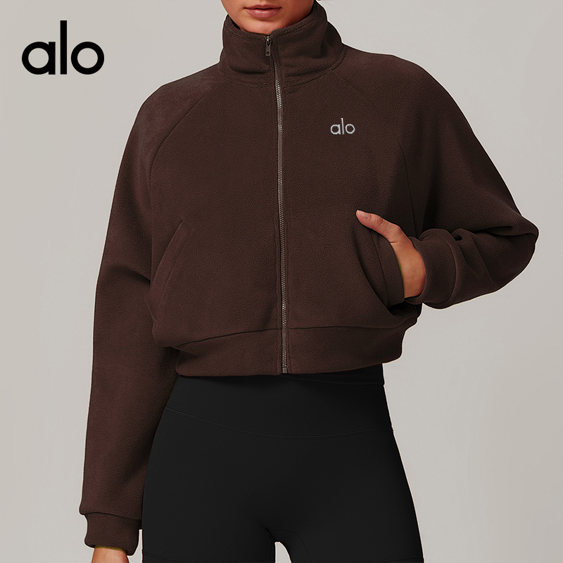 ALO YOGA💰133💎支持一件代发
aloyoga 立领瑜伽服保暖外套跑步防风加绒运动健身外套
【品牌】ALO 
【款号】DWT8977
【面料】涤纶/氨纶
【颜色】米白色，火龙果色，安可拉红，蒸馏咖啡
【尺码】S/4，M/6，L/8
 专柜同款品质，厂家直销，货源充足，售后保障