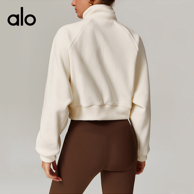 ALO YOGA💰133💎支持一件代发
aloyoga 立领瑜伽服保暖外套跑步防风加绒运动健身外套
【品牌】ALO 
【款号】DWT8977
【面料】涤纶/氨纶
【颜色】米白色，火龙果色，安可拉红，蒸馏咖啡
【尺码】S/4，M/6，L/8
 专柜同款品质，厂家直销，货源充足，售后保障