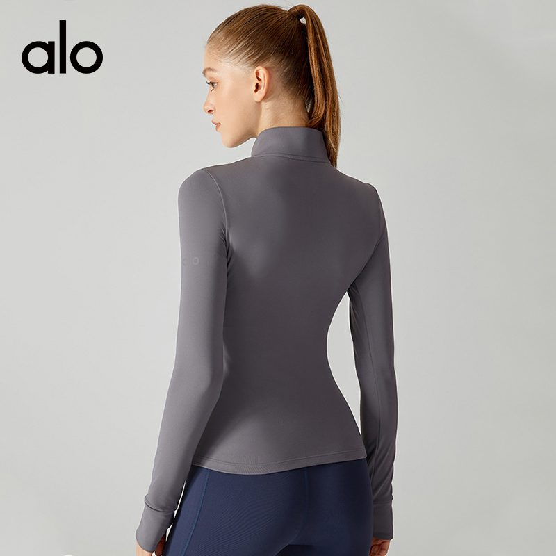 ALO YOGA 💰98💎支持一件代发
aloyoga 立领加绒瑜伽服上衣长袖修身健身运动外套
【品牌】AlO
【款号】YC180
【面料】涤纶/氨纶
【颜色】黑色，可可色，钛灰色，海军蓝
【尺码】S，M，L，XL
 专柜同款品质，厂家直销，货源充足，售后保障