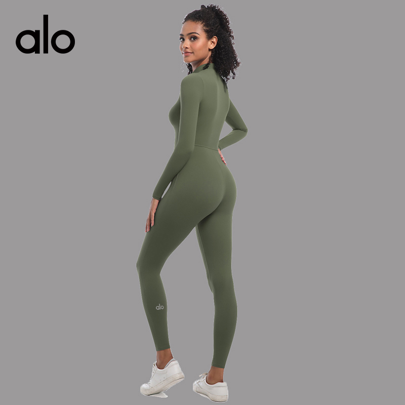 ALO YOGA 💰98💎支持一件代发
aloyoga 裸感长袖半拉链瑜伽连体服健身运动紧身连体衣
【品牌】AlO
【款号】LTY6685
【面料】锦纶氨纶
【颜色】浅杏色，墨蓝色，可可色，白灰色，军绿色，黑色，板栗色，深灰色，枣红色，雾霾蓝
【尺码】S，M，L，XL
 专柜同款品质，厂家直销，货源充足，售后保障