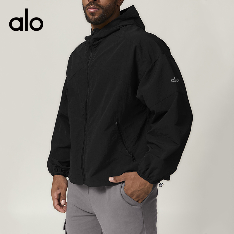 ALO YOGA 💰148💎支持一件代发
aloyoga 美式拉链防风连帽外套徒步野营夹克冲锋衣
【品牌】AlO
【款号】DWT1024
【面料】锦纶
【颜色】高级黑，深灰色，冷月色，棕灰色
【尺码】S，M，L，XL
 专柜同款品质，厂家直销，货源充足，售后保障