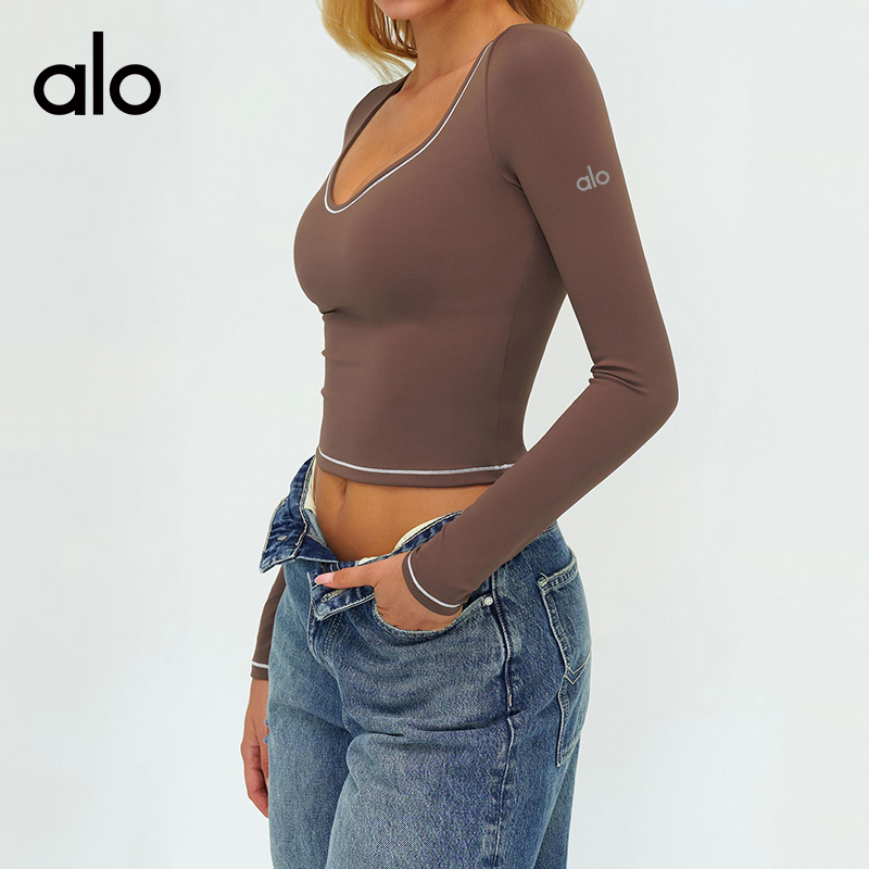 ALO YOGA 💰88💎支持一件代发
aloyoga 休闲撞色磨毛修身T恤户外跑步运动长袖上衣
【品牌】AlO
【款号】ECX7028
【面料】锦纶/氨纶
【颜色】高级黑，樱桃红，柠绿色，徽章蓝，深巧棕，燕麦杏，蜜桃粉
【尺码】S，M，L，XL
 专柜同款品质，厂家直销，货源充足，售后保障