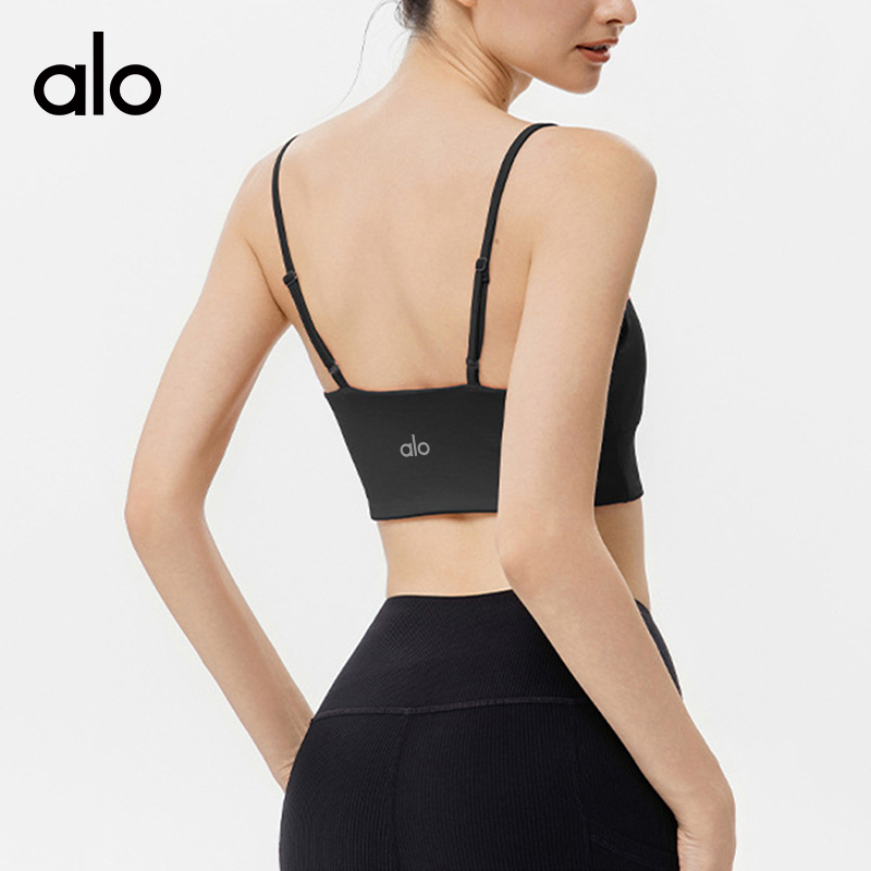 ALO YOGA💰83💎支持一件代发
aloyoga 裸感美背瑜伽内衣速干细肩带健身运动吊带背心
【品牌】ALO 
【款号】QS24381
【面料】聚酯纤维/氨纶
【颜色】黑色，灰色，红色
【尺码】S，M，L
 专柜同款品质，厂家直销，货源充足，售后保障